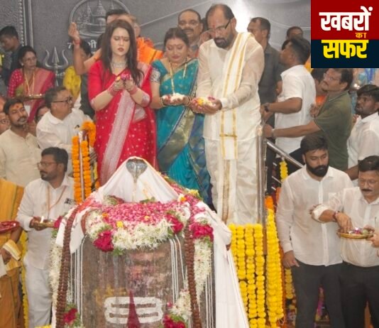 चंद्रपुर के ऐतिहासिक महाशिवलिंग पर गूंजा ‘हर हर महादेव’