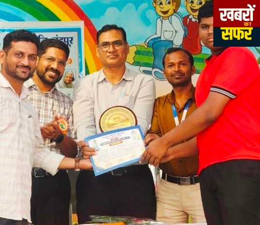 तालुकास्तरीय विज्ञान प्रदर्शनात आशिष नारायण हिवरकर सलग चौथ्या वर्षी प्रथम